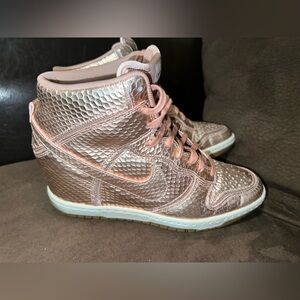 Nike Dunk Sky High Cut Out Wedge Metallic Rose Gold Premium Size 8.5